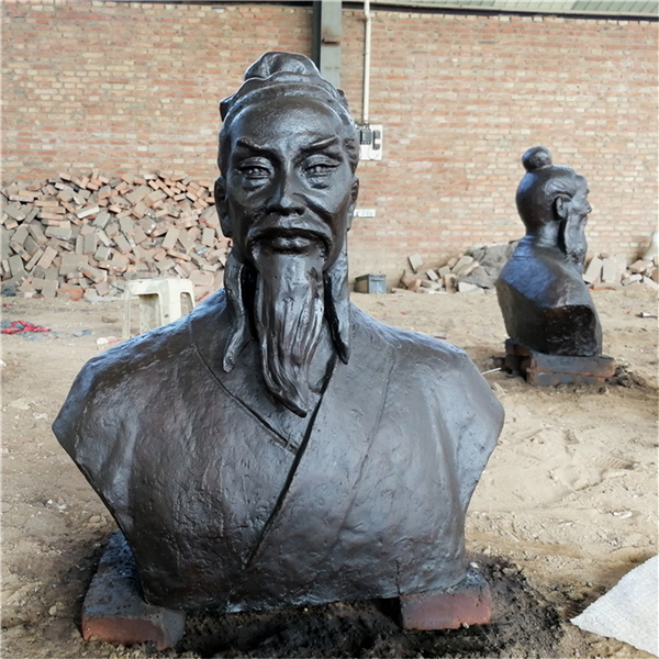 華佗神醫(yī)雕塑.jpg 華佗神醫(yī)雕塑.jpg