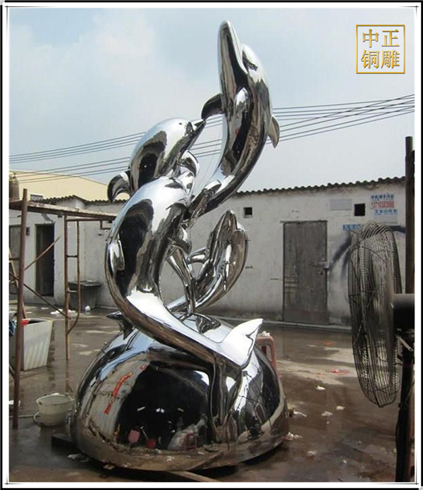 不銹鋼海豚雕塑.jpg 不銹鋼海豚雕塑.jpg
