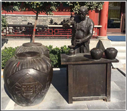 古代步行街賣酒人物銅雕塑 古代步行街賣酒人物銅雕塑