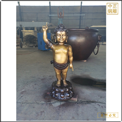 鑄銅關(guān)公 小孩招手銅雕塑鑄造廠